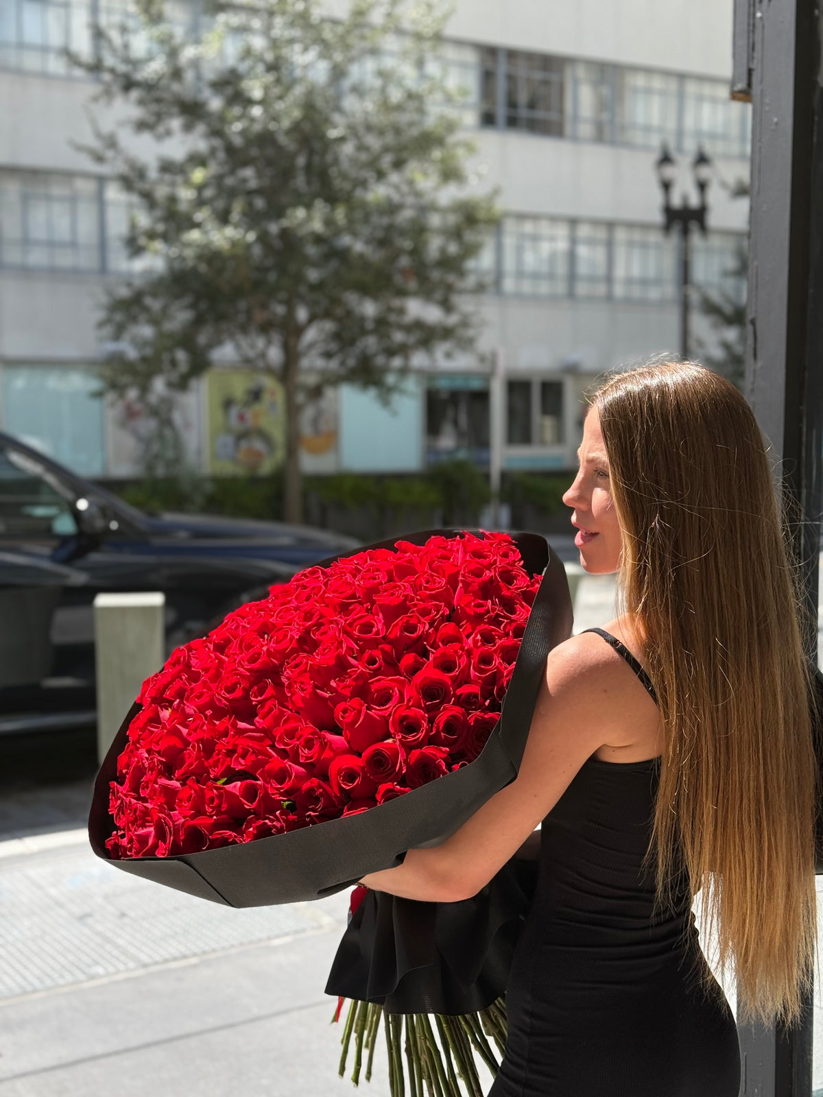 150 Long-Stem Red Roses Bouquet – Luxury Miami Flower Delivery