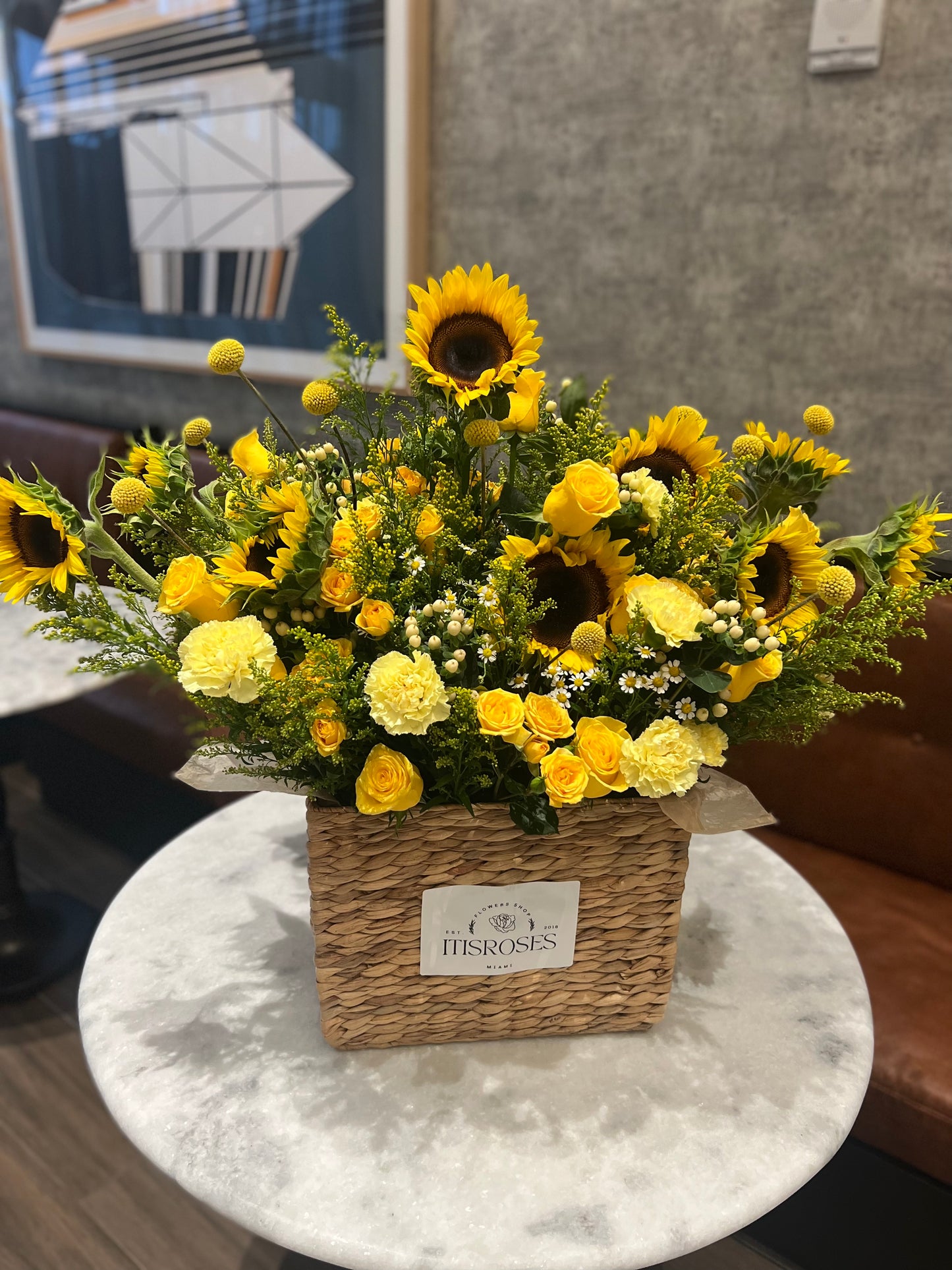 Sunflowers with roses Katrina