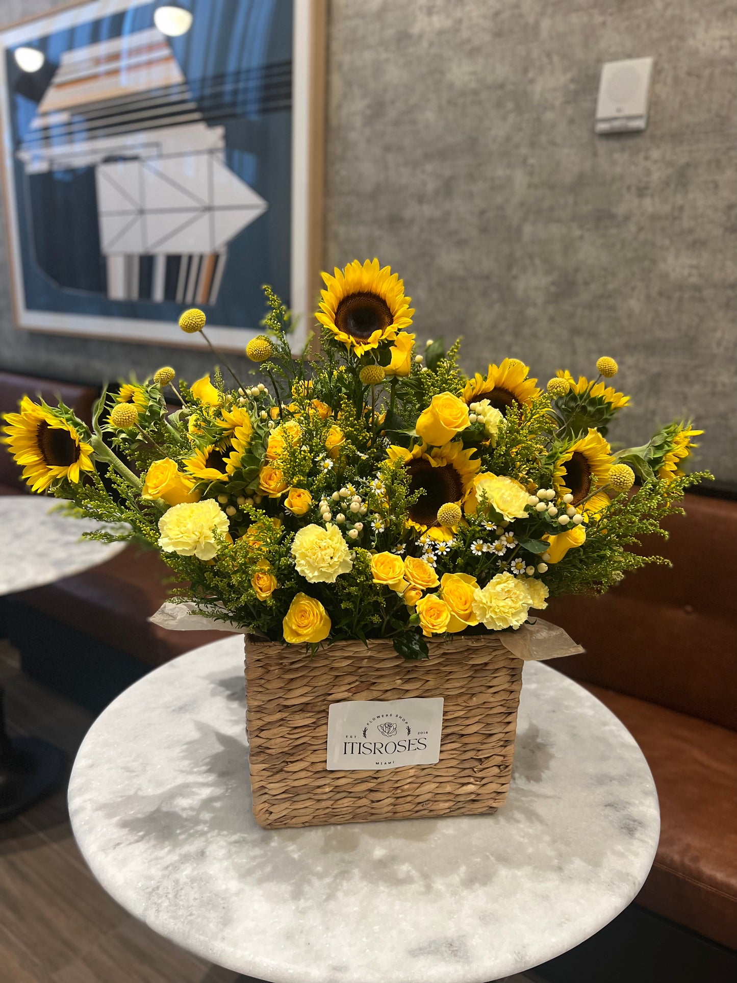 Sunflowers with roses Katrina