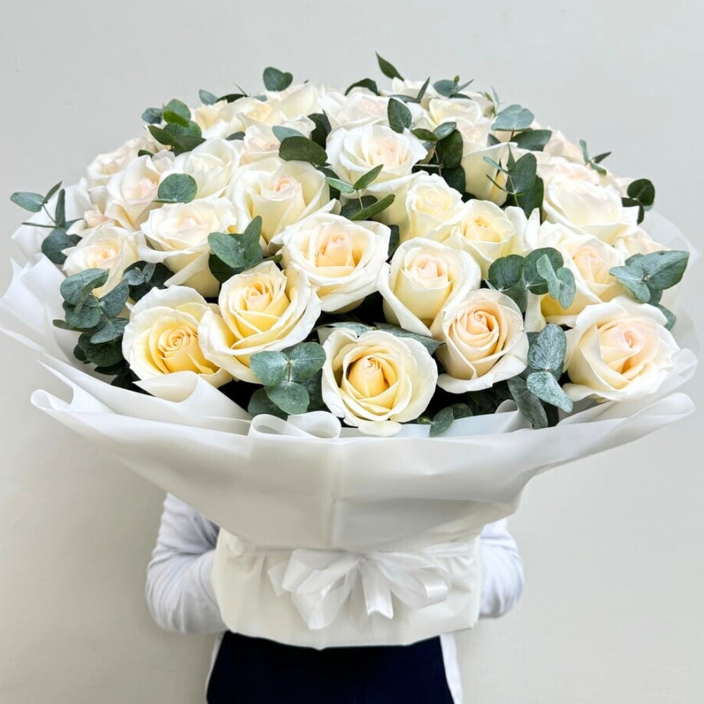 White roses bouquet with eucalyptus (50 stems)