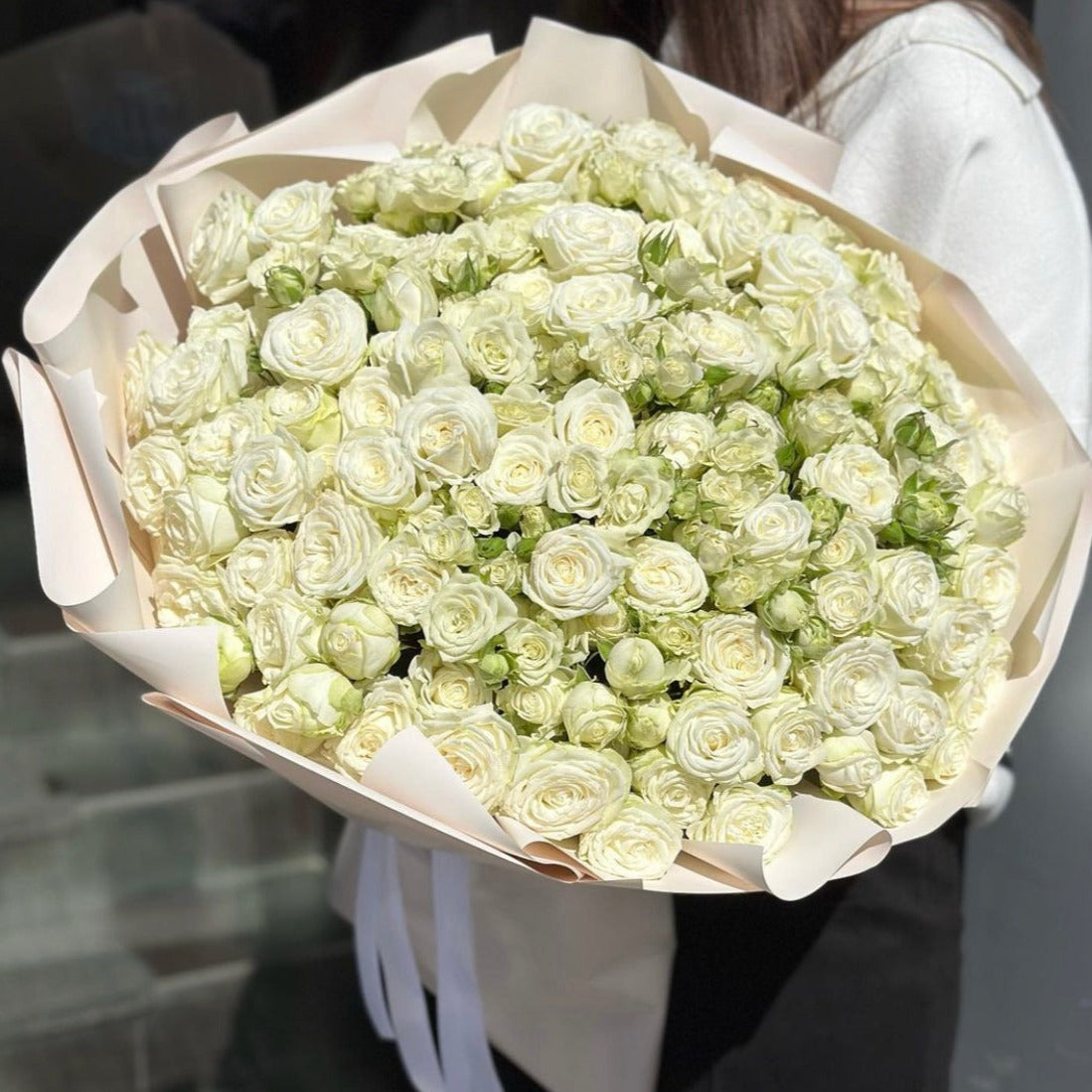 White spray roses bouquet