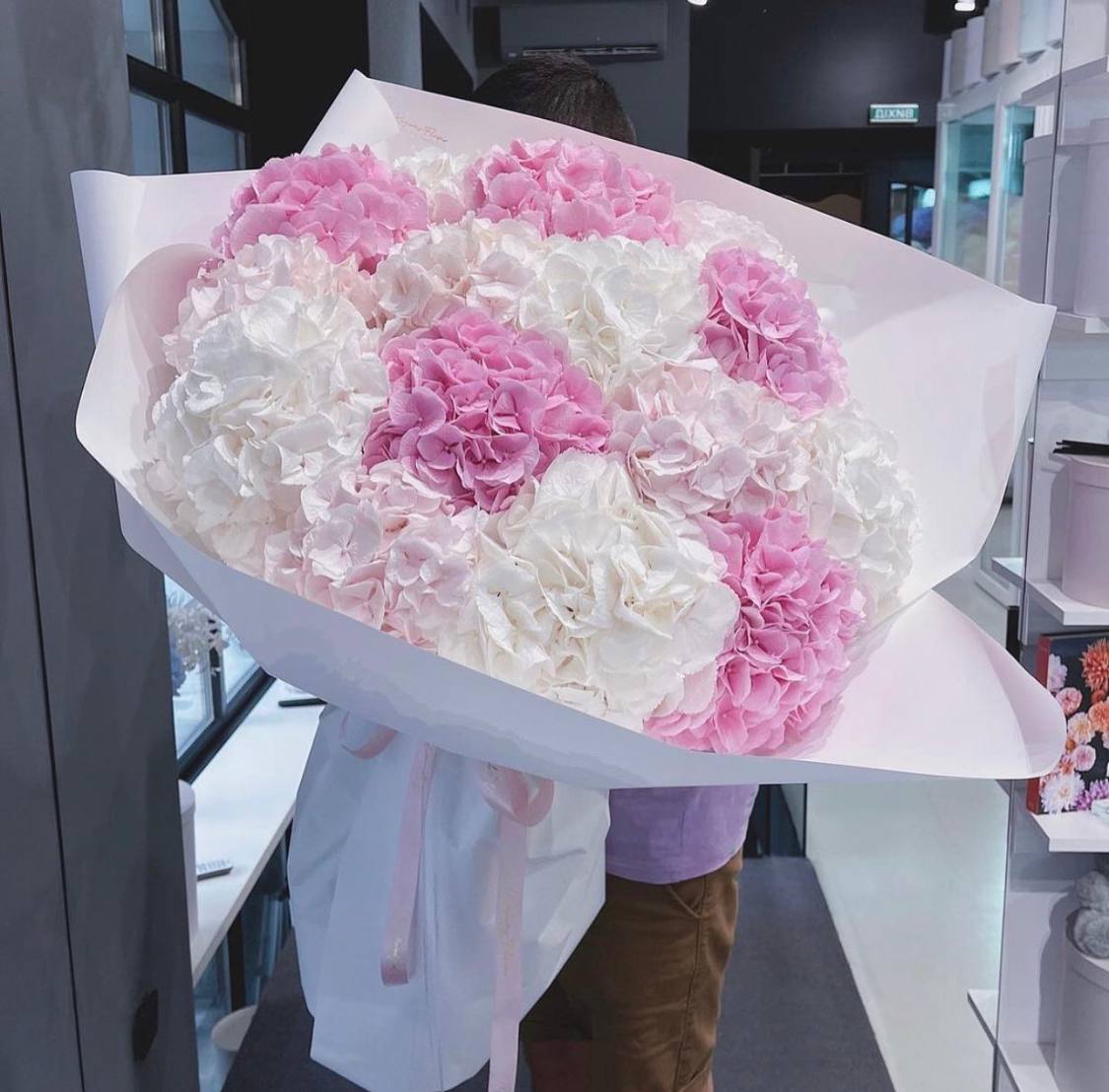 25 Hydrangeas Bouquet
