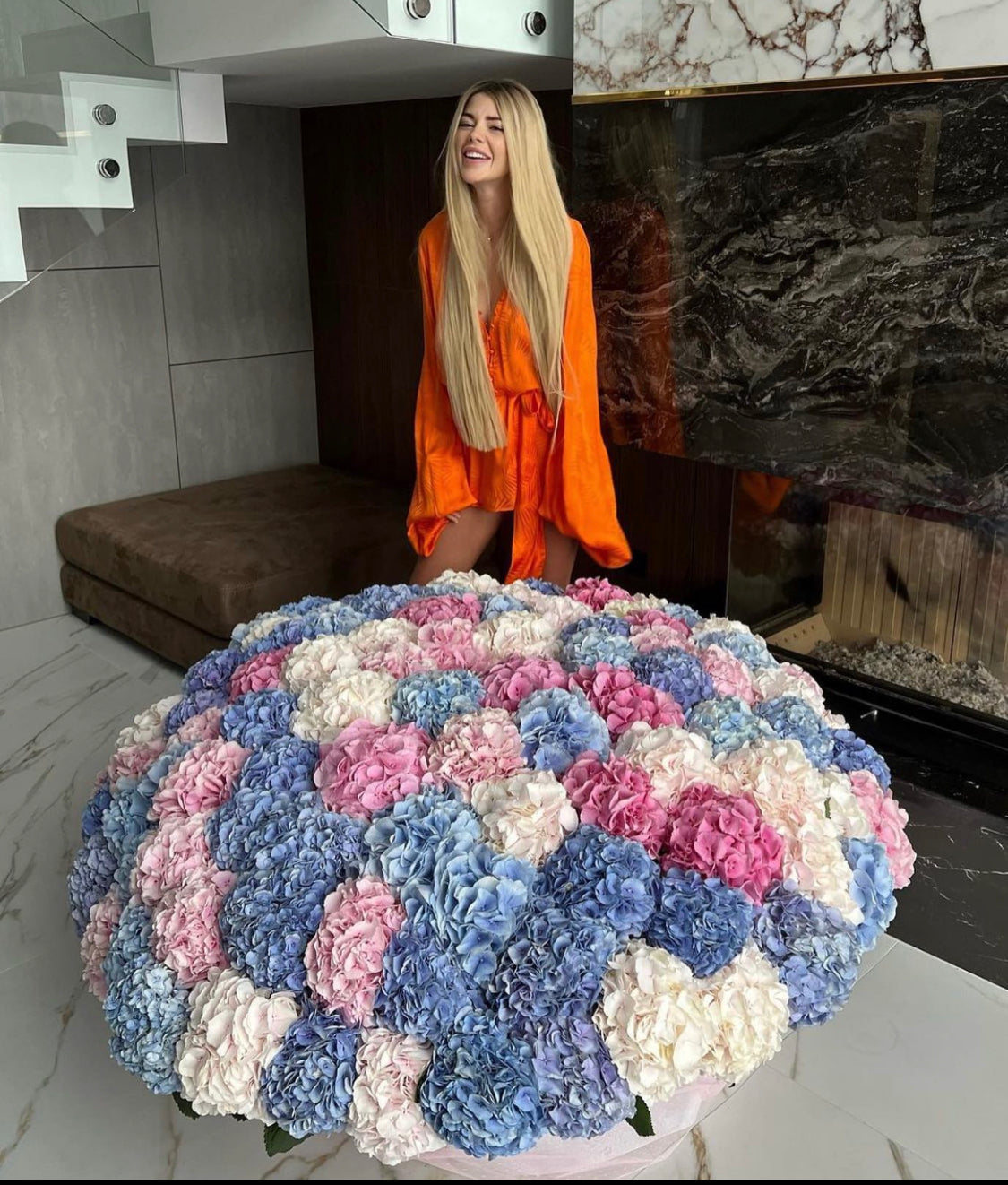 Huge hydrangeas arrangement