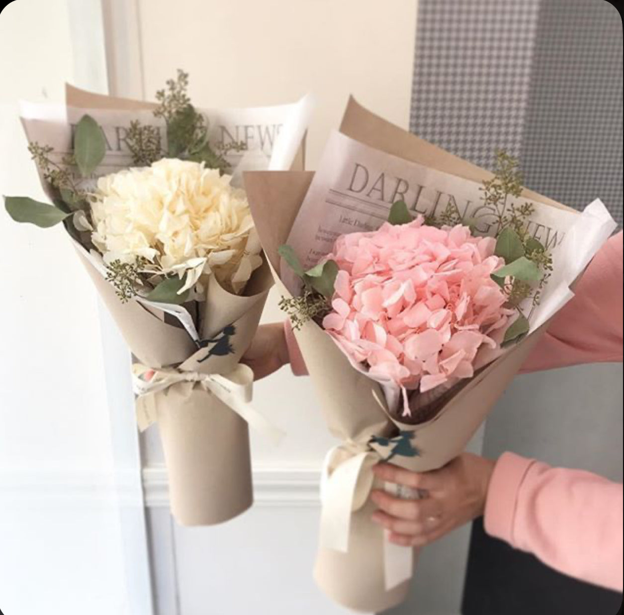 Corporate single roses floral gifts