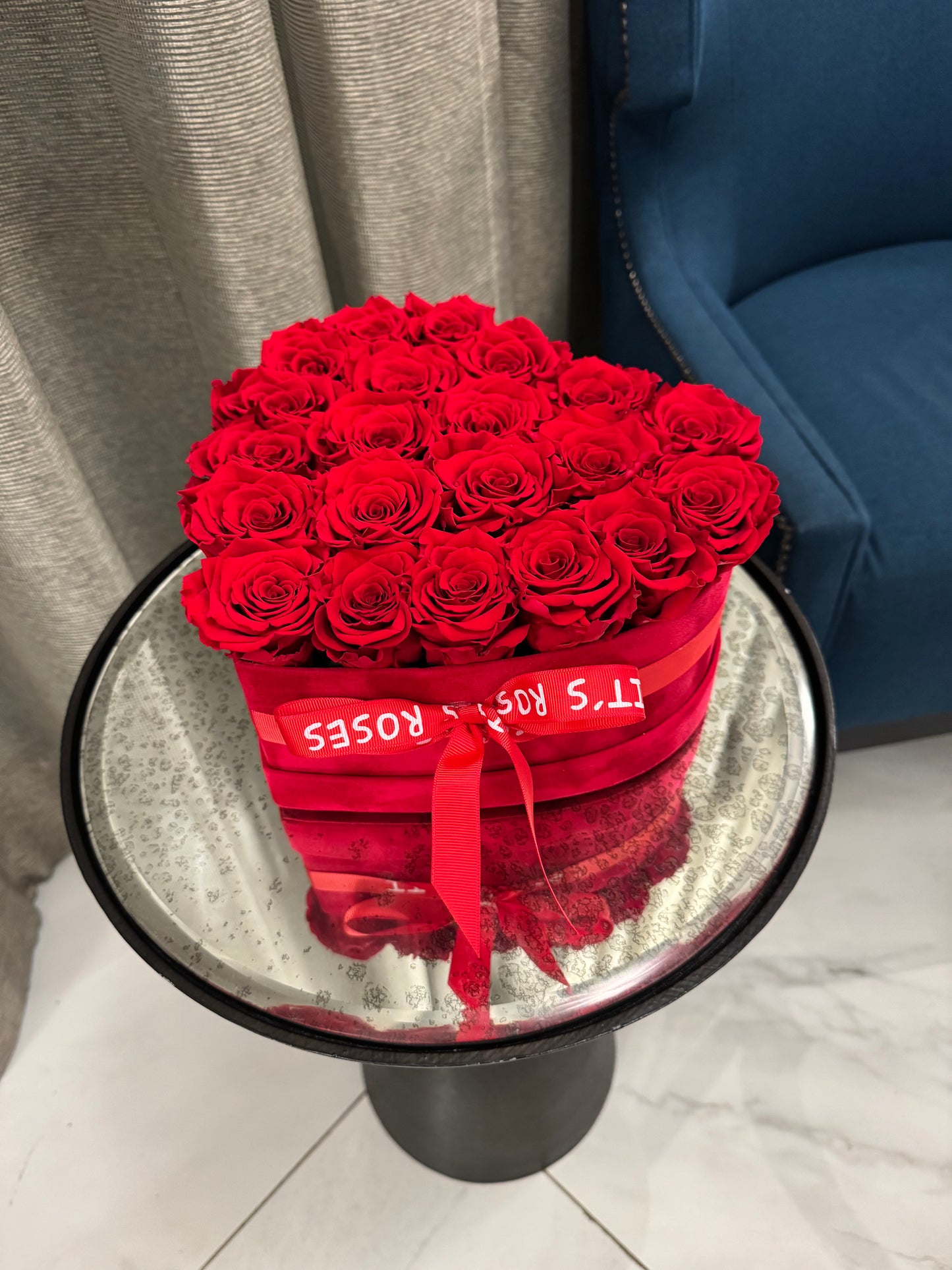 Heart roses box
