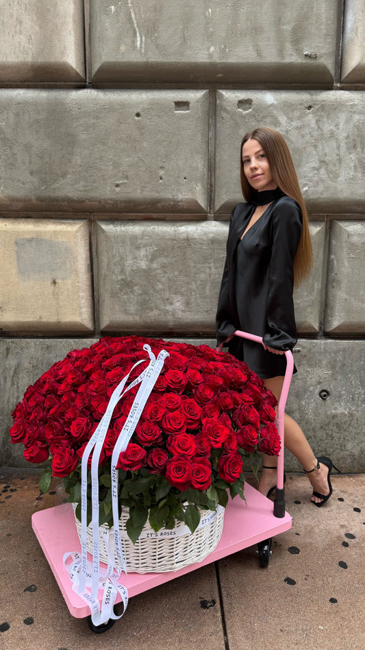 Luxury red roses basket
