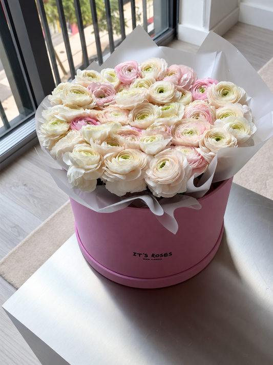 Luxury ranunculus box- Miami Delivery