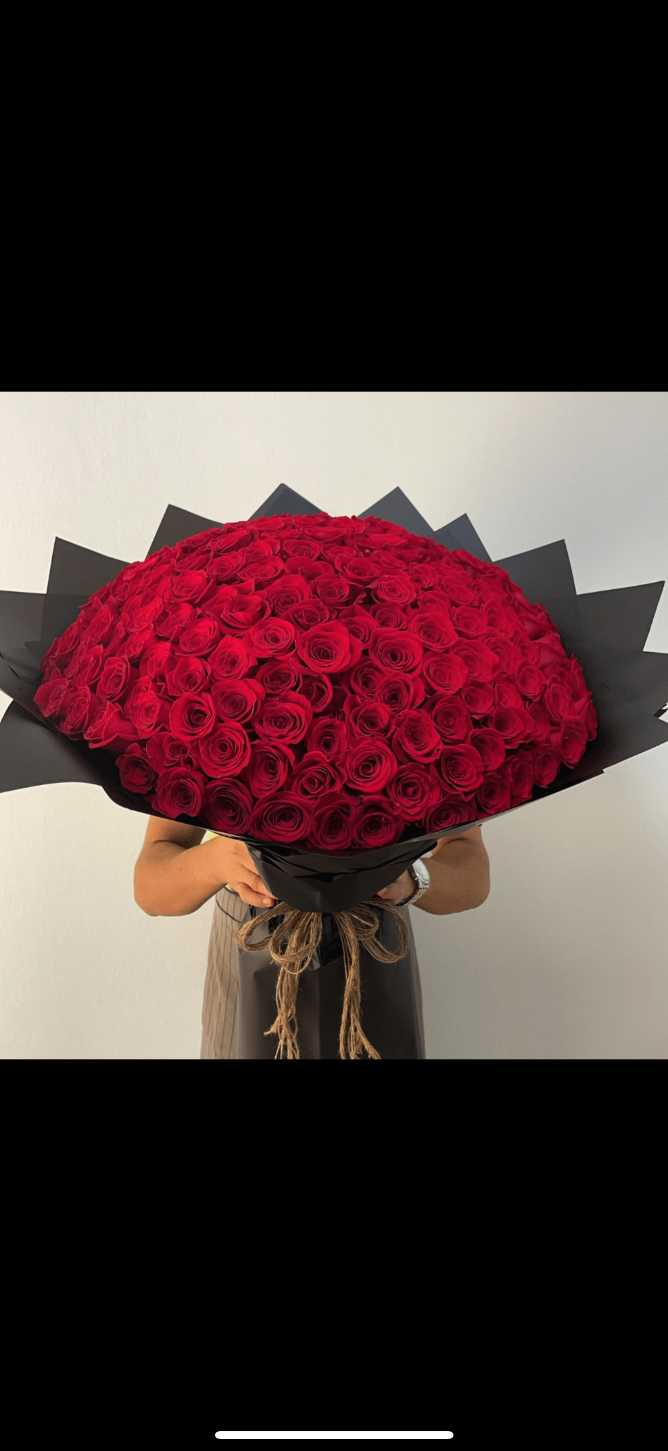 150 red roses – IT IS ROSES
