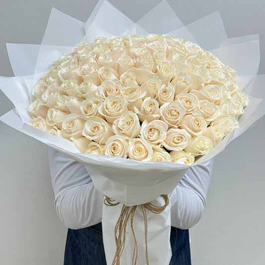 100 white rose bouquet