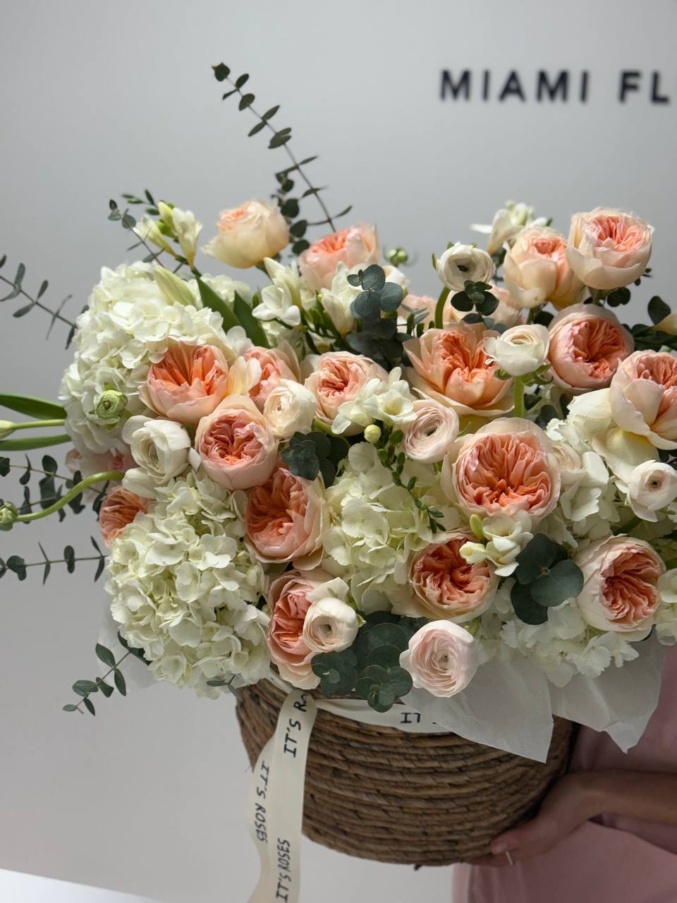 Juliette Garden Deluxe Basket