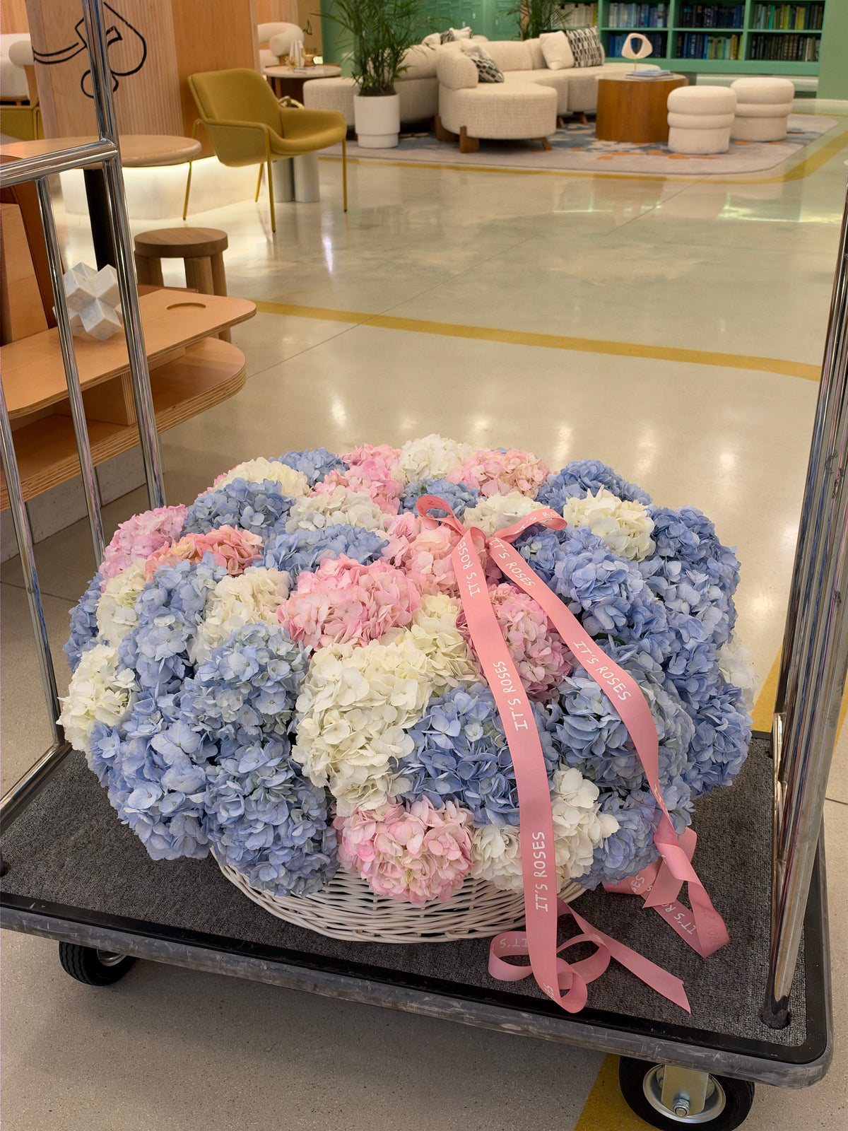Huge hydrangeas arrangement