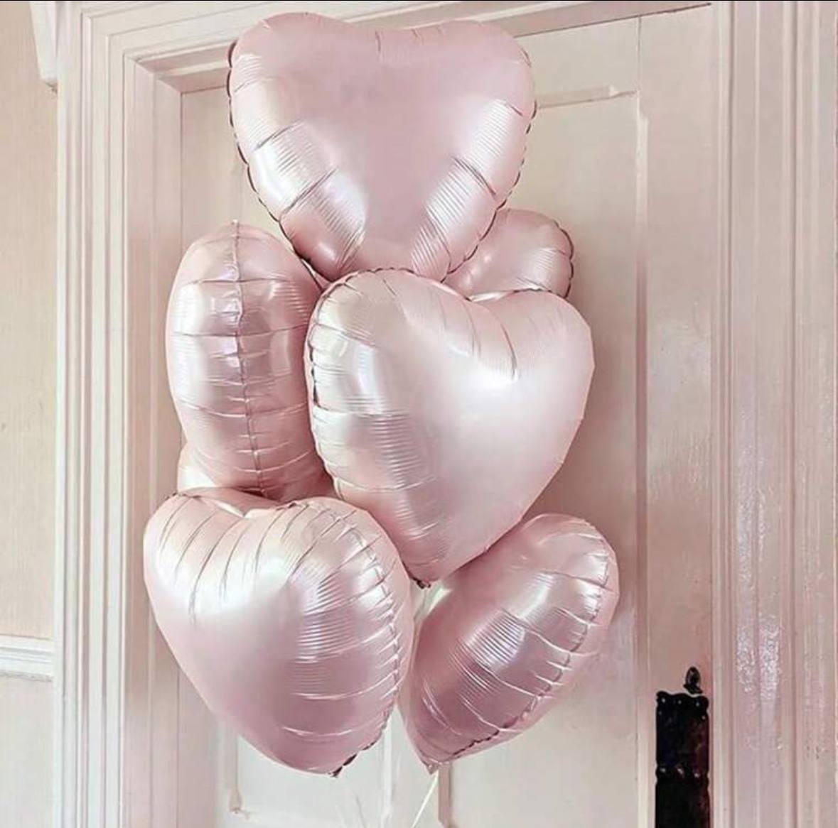 10 Pink Heart Foil Balloons